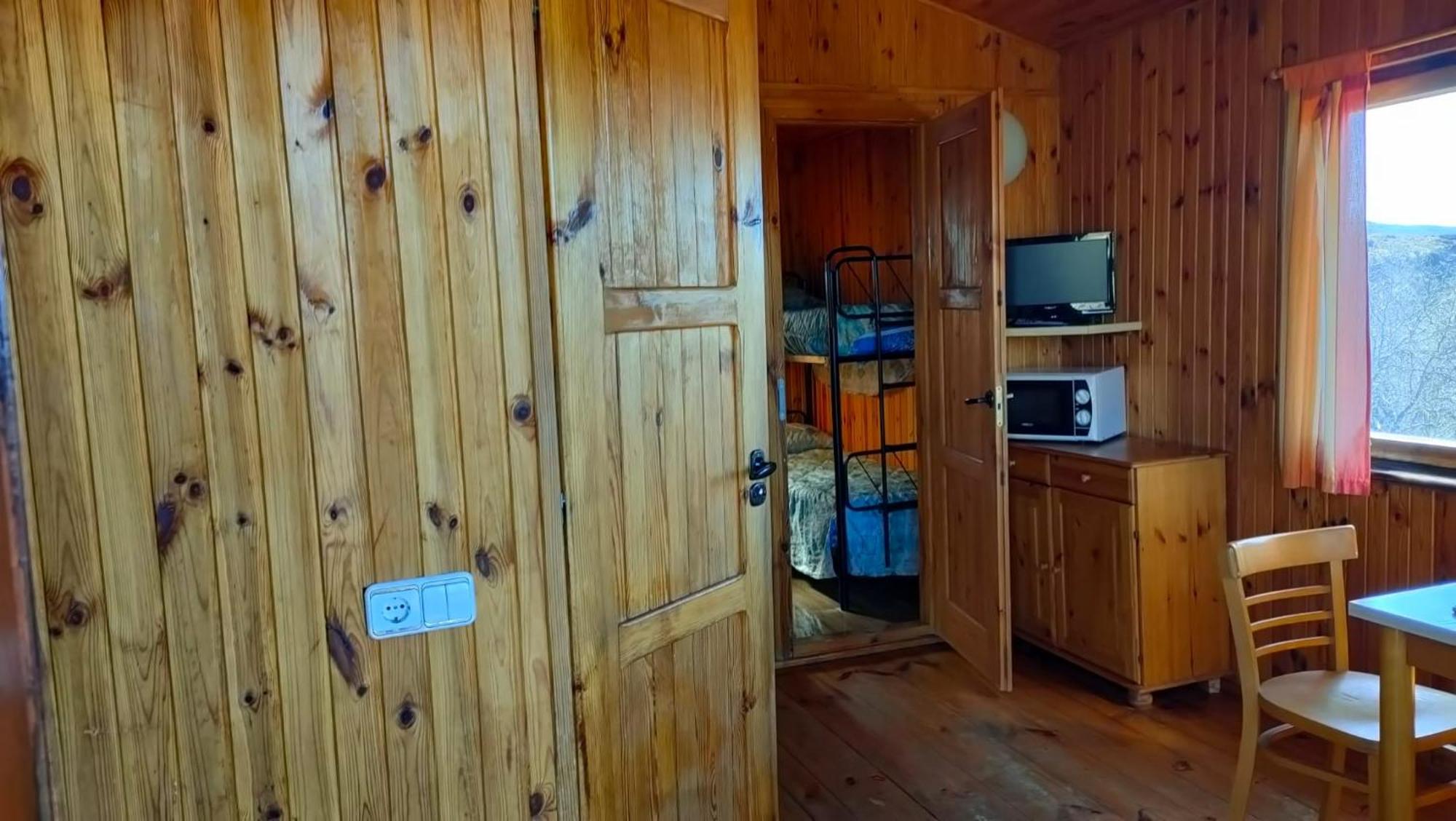 Camping De Cervera De Buitrago 外观 照片