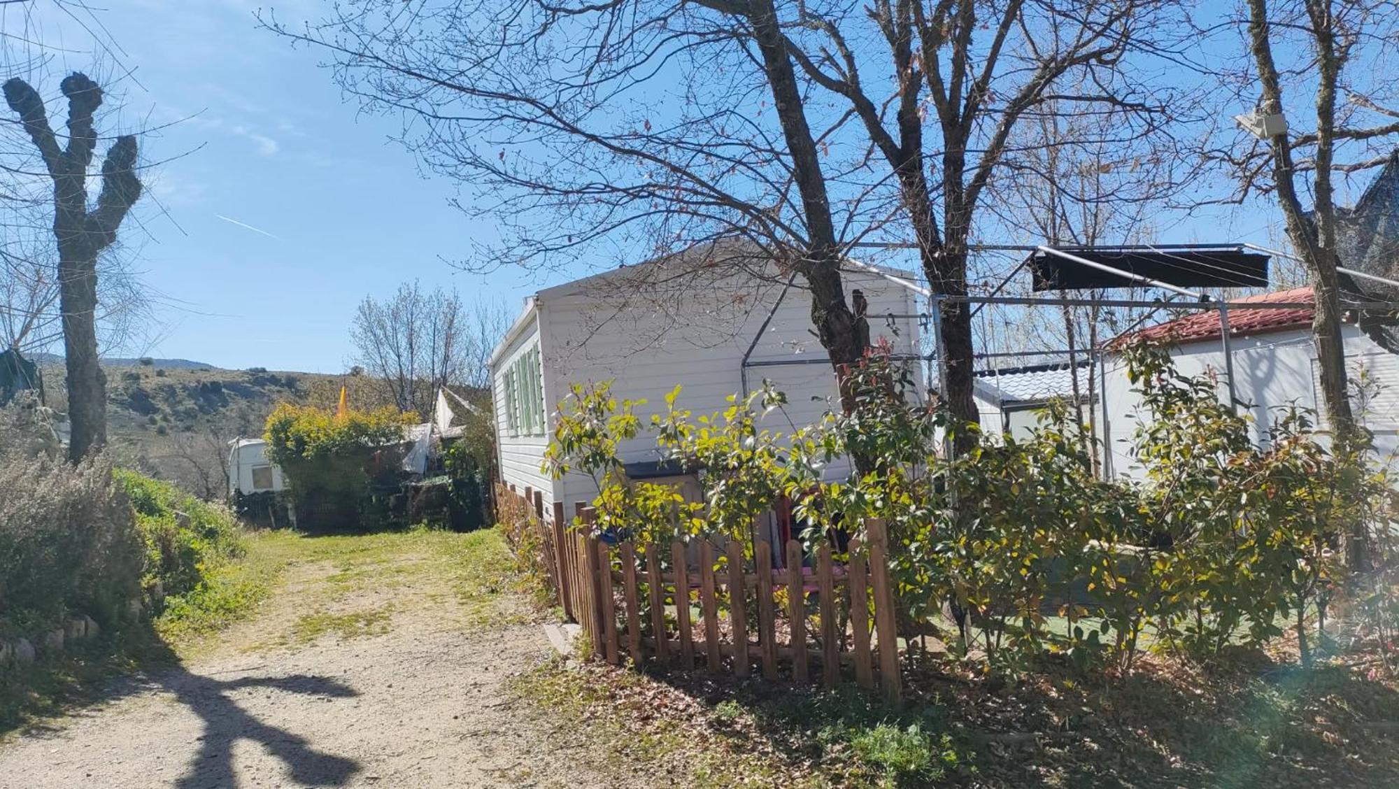 Camping De Cervera De Buitrago 外观 照片