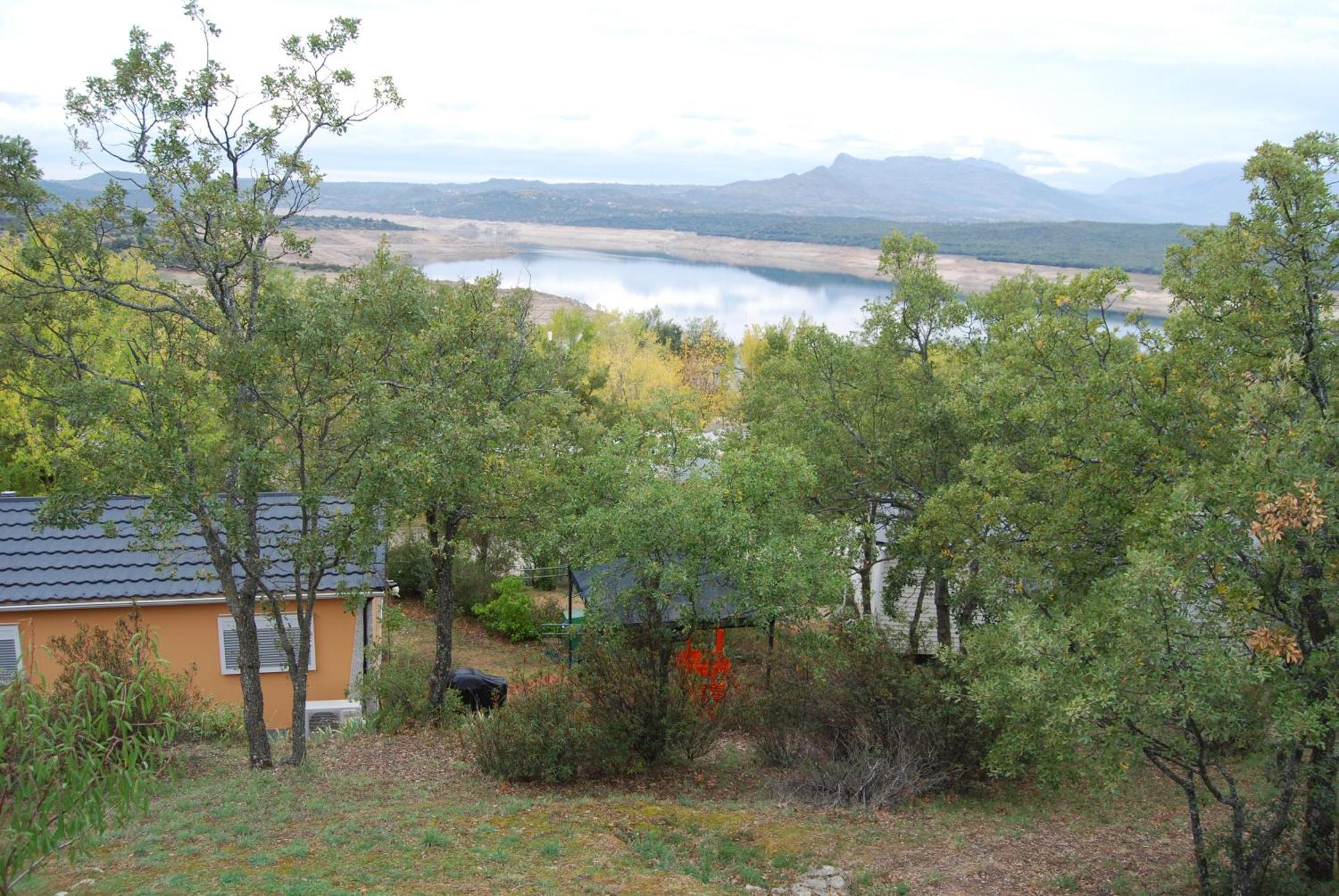Camping De Cervera De Buitrago 外观 照片